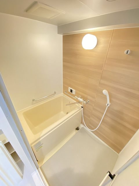 尼崎市南武庫之荘６丁目の賃貸マンションの浴室