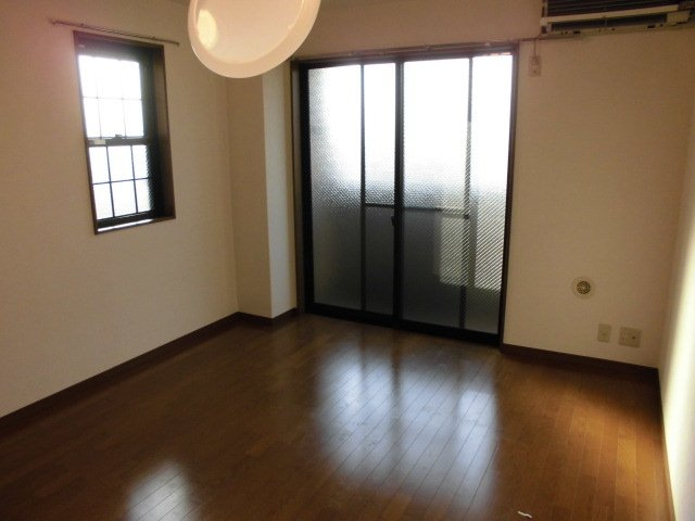 アンプルールフィギュールの内装