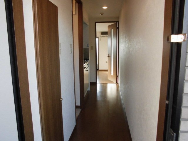 アンプルールフィギュールの玄関
