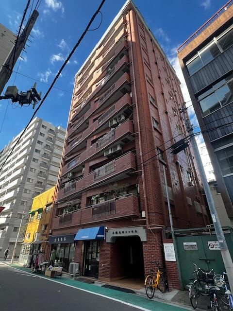 鳥越尾形シャルムの外観