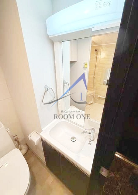 SOLASIA　residence荻窪Ⅱの洗面所|独立洗面台です。