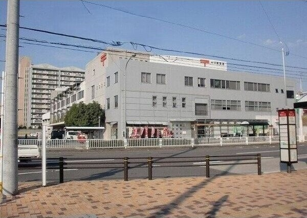 ローレルWestの周辺