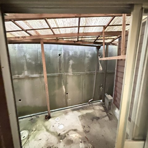 寝屋川市末広町貸家の駐車場