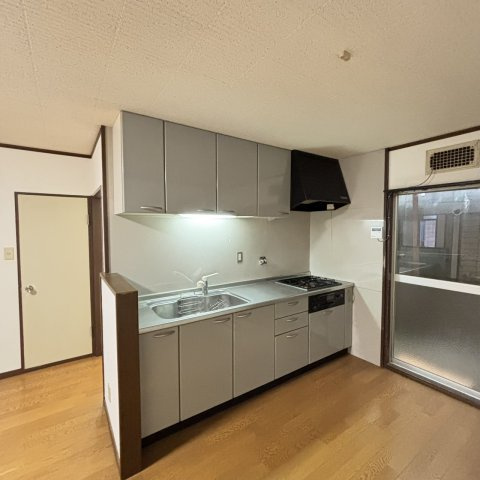 寝屋川市末広町貸家のキッチン