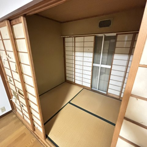 寝屋川市末広町貸家の和室