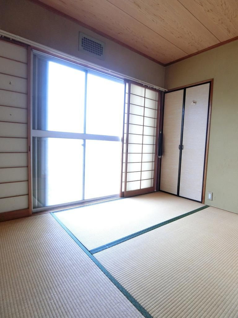 寝屋川市末広町貸家の和室