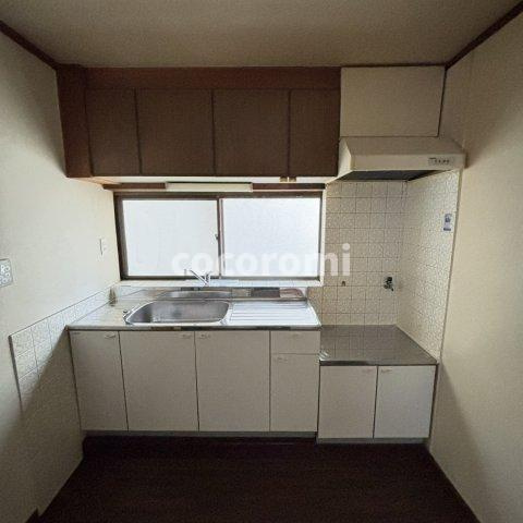 長尾家具町戸建のキッチン