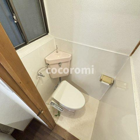 長尾家具町戸建のトイレ