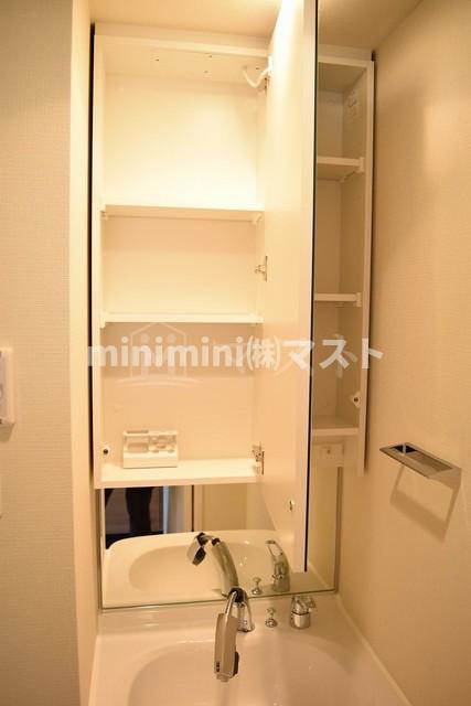 エステージ難波ＷＥＳＴの収納