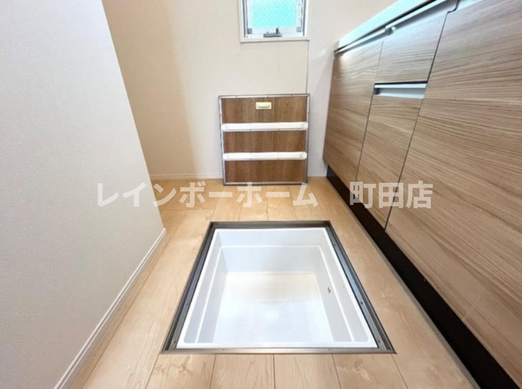 ヌイ　マーリエ※初期費用分割あと払いサービス利用可能物件の収納