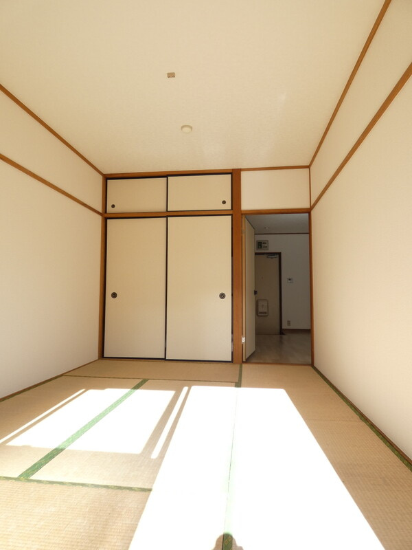 ウェルストーンハイツの和室