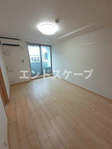 グランドレール高崎の居間・リビング|高崎、前橋のお部屋探しはエンドスケープまで！お客様の理想お聞かせ下さい♪