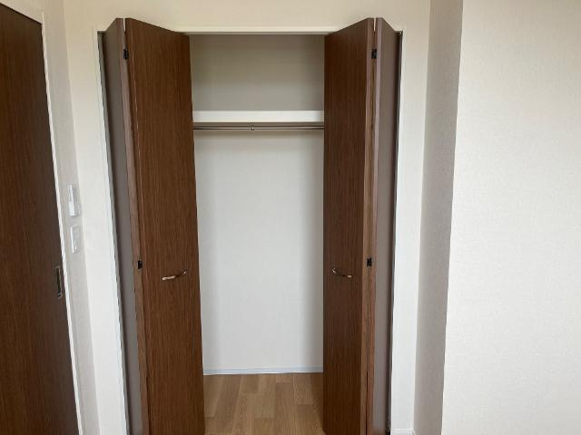 加古川市平岡町土山のアパートの収納|クローゼット