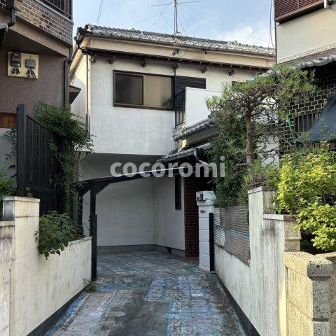 枚方市藤阪元町貸家のエントランス