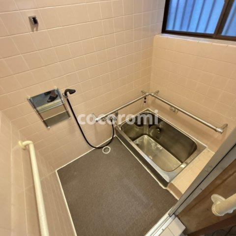 枚方市藤阪元町貸家の浴室