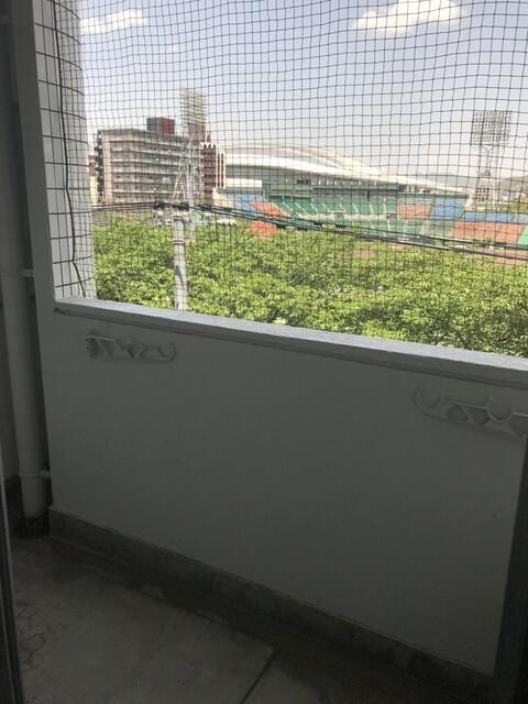 グラスコートのバルコニー