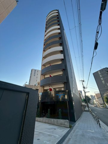 セレニテ福島アリアの外観