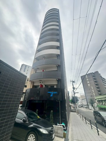 セレニテ福島アリアの外観