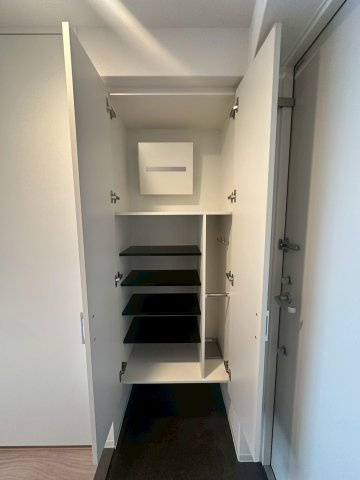 セレニテ福島アリアの収納