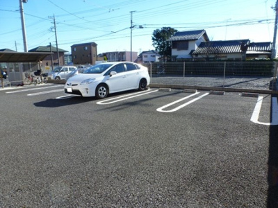 【駐車場】 | コージーヒルズ Ｂ | 駐車場