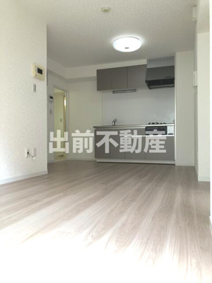 【居間・リビング】 | メゾネット四谷
