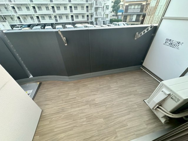 セレニテ福島プリエのバルコニー