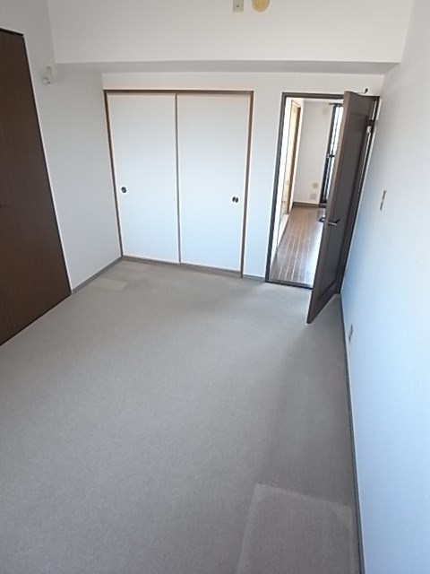 尼崎市大庄北２丁目の賃貸マンションの居間・リビング