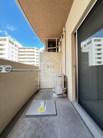 セレニテ谷町calmeのバルコニー