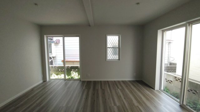 神戸市垂水区塩屋町　新築戸建ての居間・リビング
