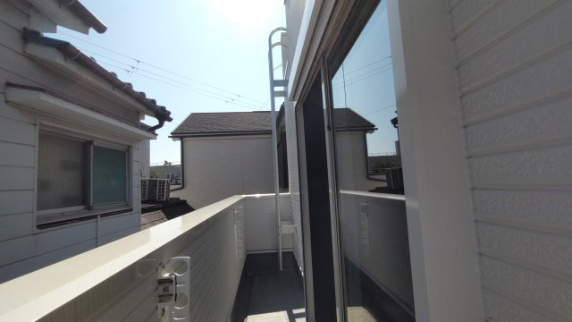 神戸市垂水区塩屋町　新築戸建てのバルコニー