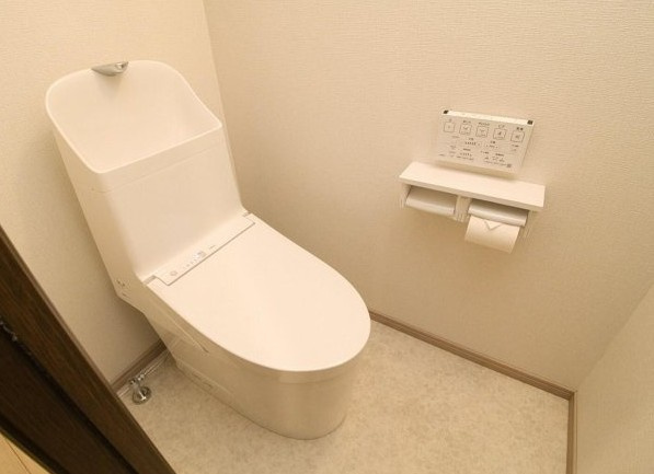 府中市宮町１丁目の賃貸マンションのトイレ