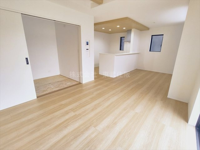 【居間・リビング】の画像