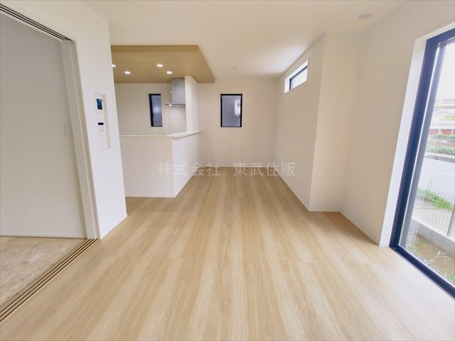 【居間・リビング】の画像
