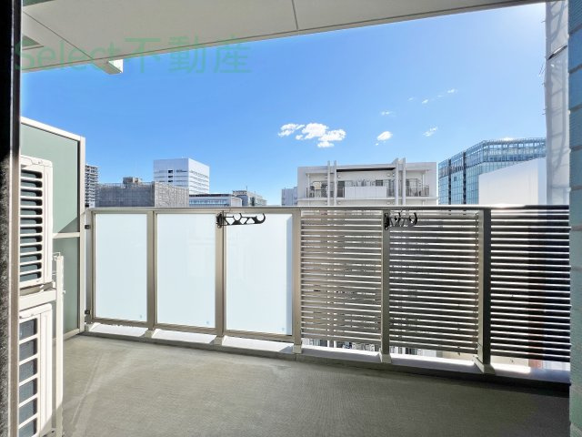 プレサンス丸の内雅風のバルコニー