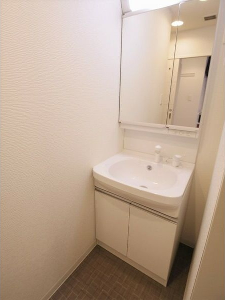 アビタシオン今池パルクの独立洗面台