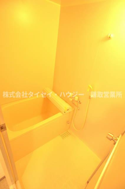 ファミーユ浜野の浴室|同タイプのお部屋の画像となります
