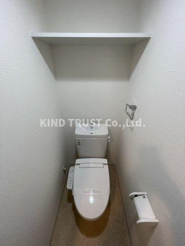シェリロ神山のトイレ|落ち着いた色調のトイレです