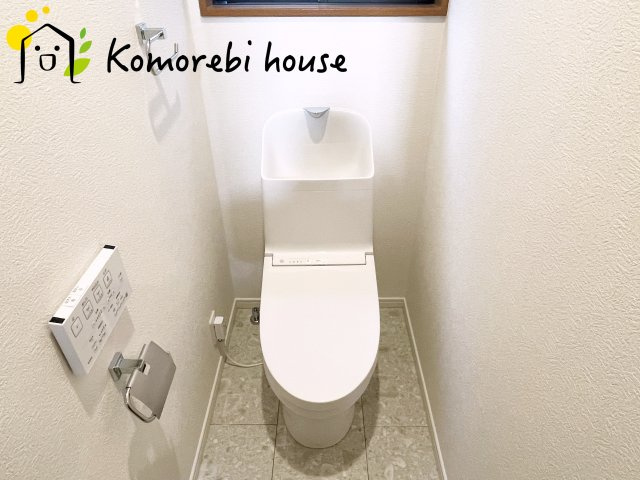 KISさいたま市見沼区南中丸1期　中古戸建のトイレ|26.9.14