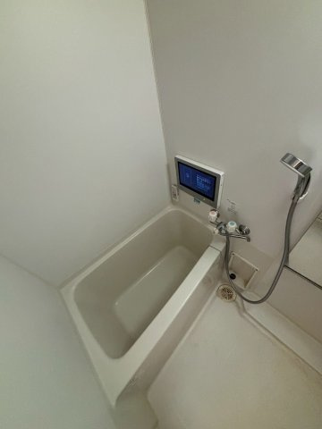 ディオレクレスト東心斎橋の浴室