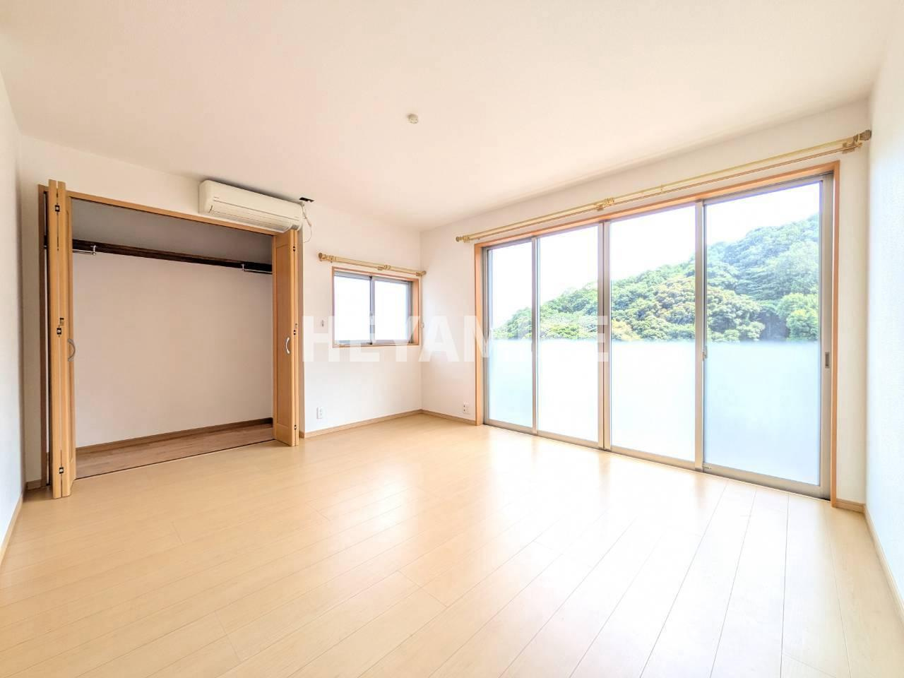 稲佐町貸家の収納