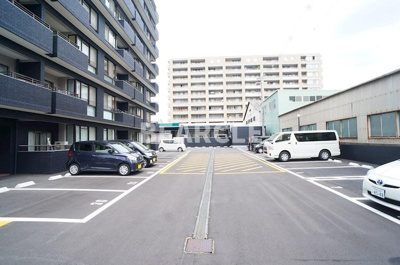 【駐車場】 | シャルレ4番館 | 駐車場です