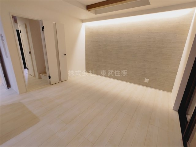 【居間・リビング】の画像