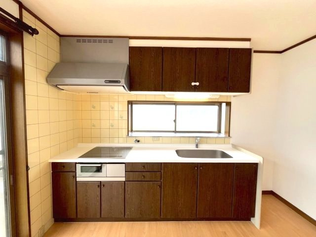 西脇市黒田庄町岡　中古戸建のキッチン