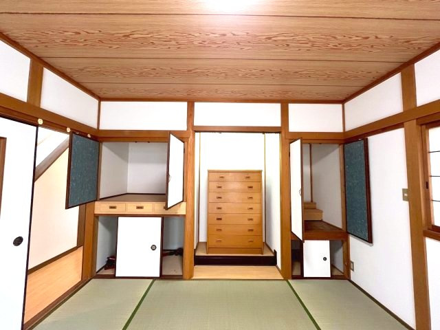 西脇市黒田庄町岡　中古戸建の和室