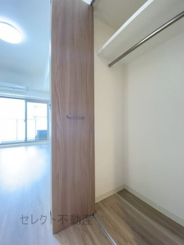 プレサンスジェネ千種内山Ⅱの収納