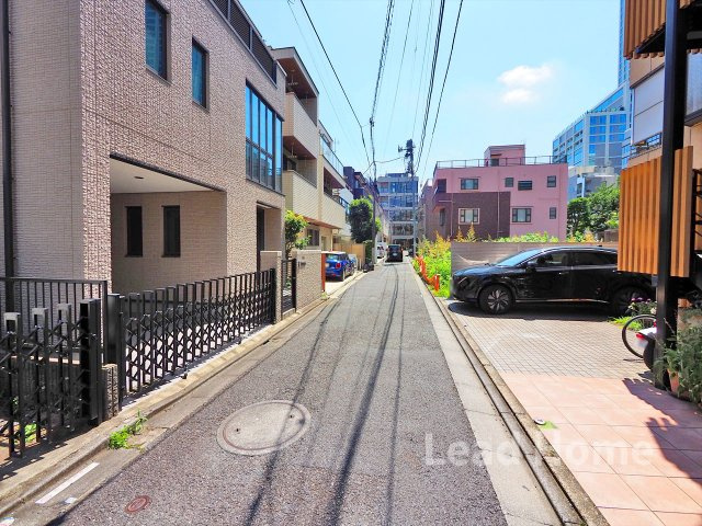 【前面道路含む現地写真】 | 港区南青山3丁目