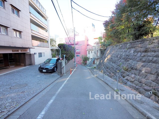 【その他】 | メゾン赤坂 | 前面道路
