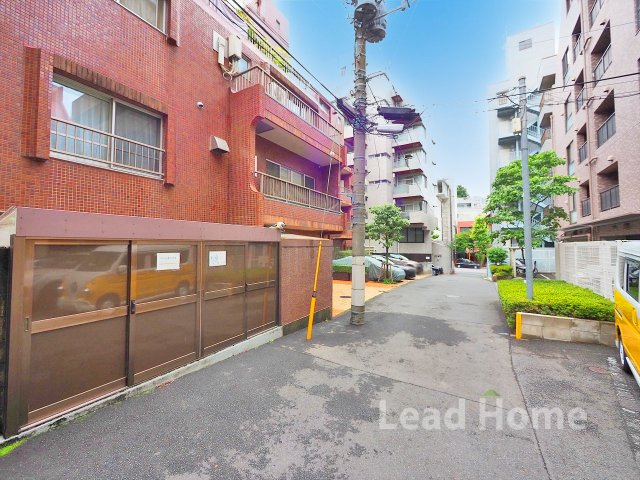 【その他】 | ヴェラハイツ赤坂 | 前面道路