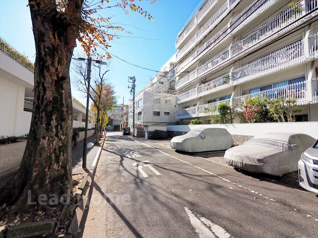 【その他】 | アイビハイツ三田 | 前面道路