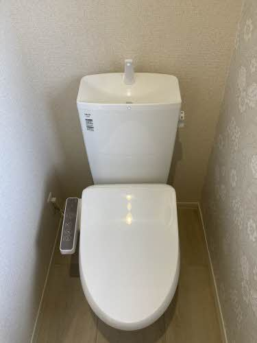 【トイレ】 | セフィラヒロセ Ｃ棟 ＊ | セフィラヒロセ Ｃ棟 ＊ C0101号-8